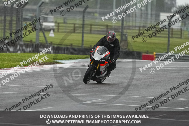 donington no limits trackday;donington park photographs;donington trackday photographs;estoril;event digital images;motorbikes;no limits;no limits trackdays;peter wileman photography;portugal;trackday;trackday digital images;trackday photos